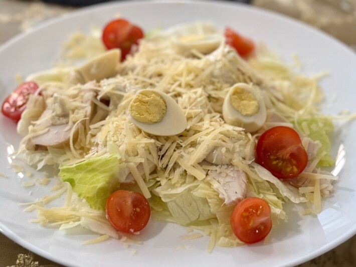 Салат «Цезарь» с курицей