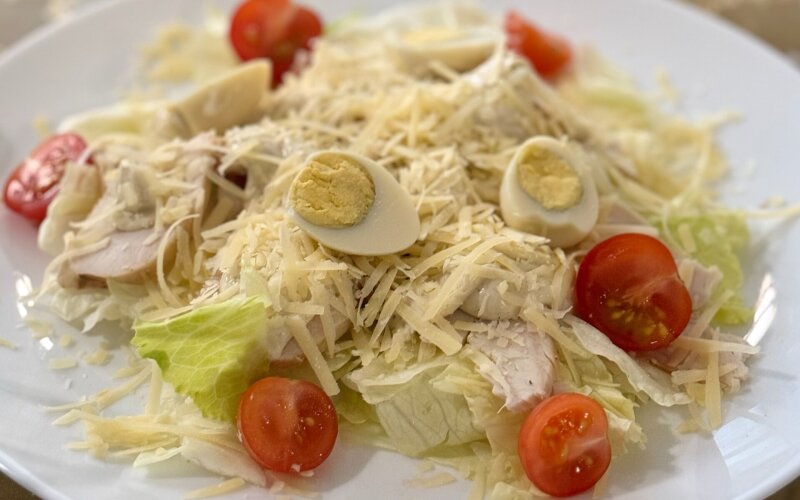 Салат «Цезарь» с курицей