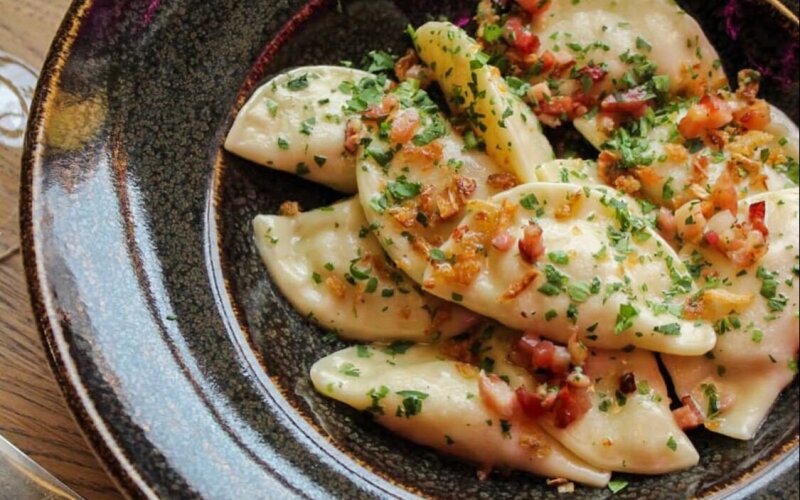 Вареники с картофелем и беконом