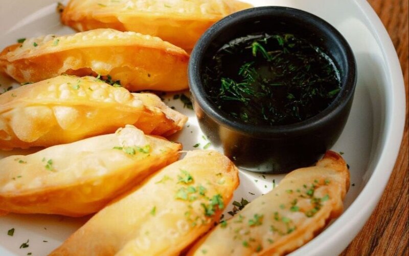 Мини-чебуреки с бараниной