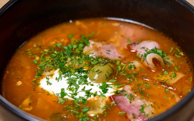 Солянка мясная «По-домашнему»