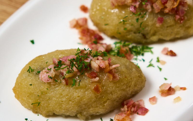 Цеппелины с грибами и беконом