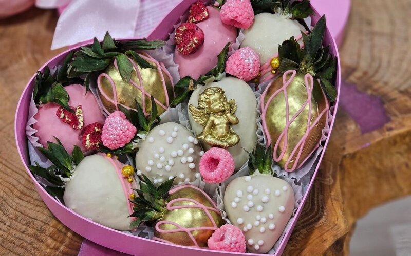 Клубнички с ангелочком