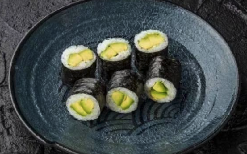 Маки с авокадо