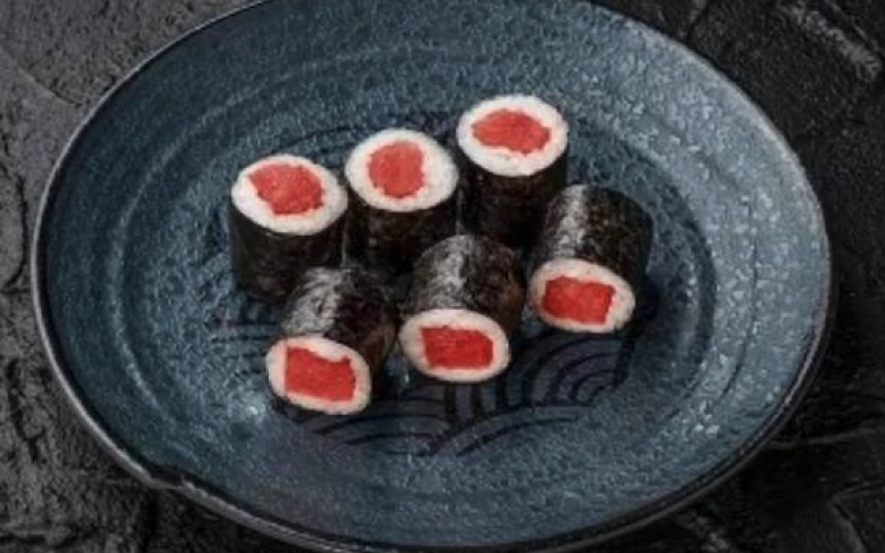 Маки с тунцом