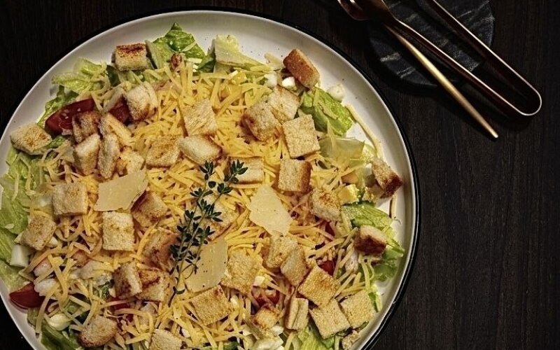 Салат «Цезарь» с курицей