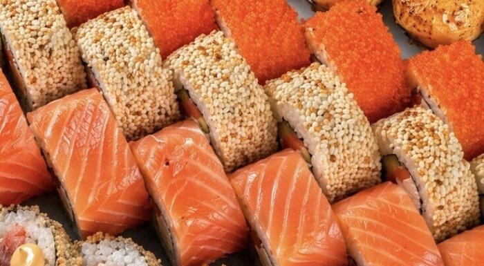 Служба доставки «Caviar Sushi»