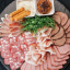 Мясные деликатесы