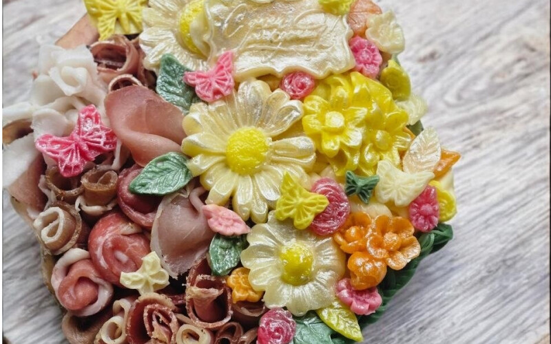 Сырная тарелка «Микс» из сыра и мяса мини «Tortik»