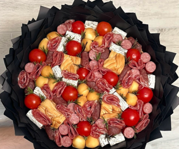 Мужской букет колбасный