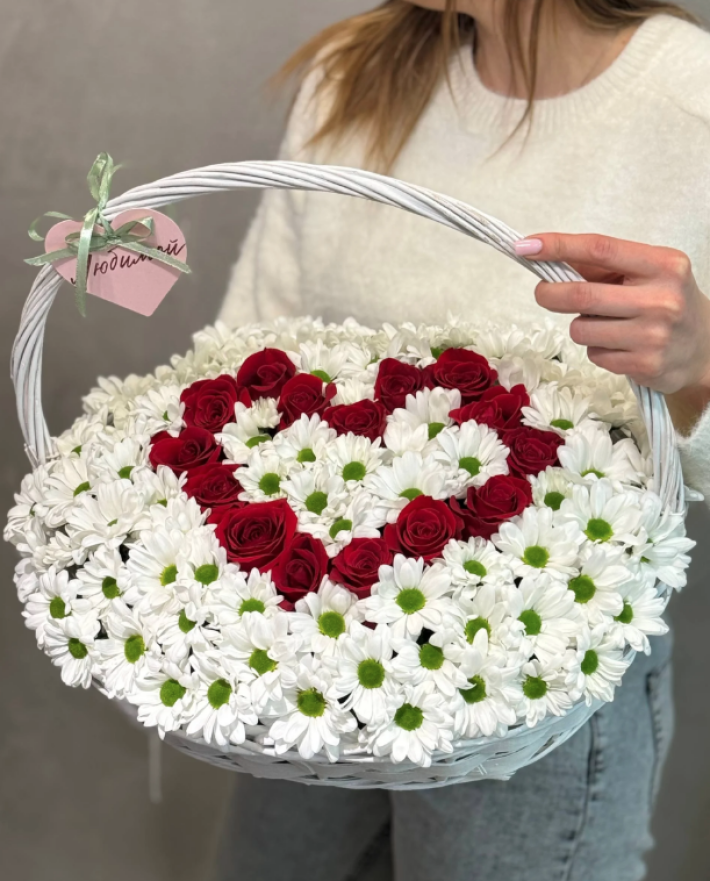Композиция «Корзина с любовью»