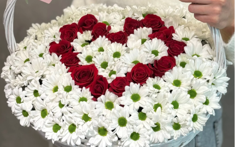 Композиция «Корзина с любовью»