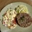 Филе птицы, запеченное с копченой грудинкой и помидорами