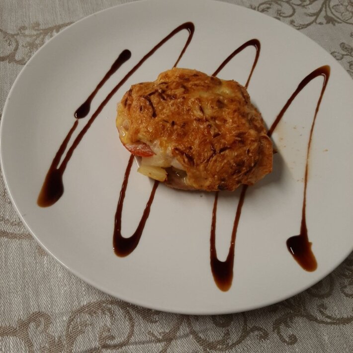 Мясо, запеченное «Платина» (фирменное блюдо)