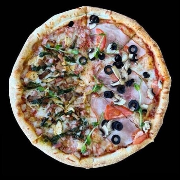 Пицца «Мясная» + «Капричоза»