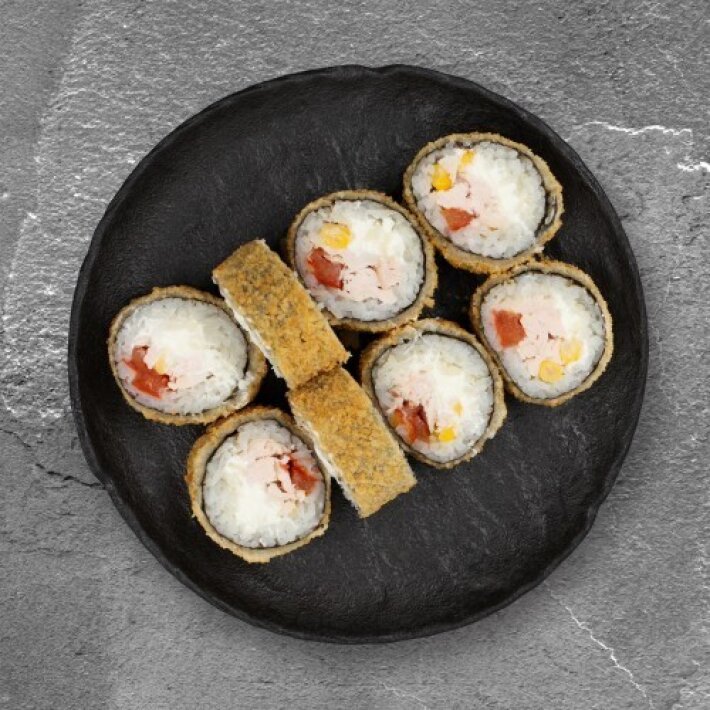 Горячий ролл «Цезарь с курицей»