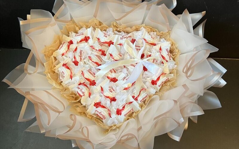 Букет из Raffaello «Сердце»