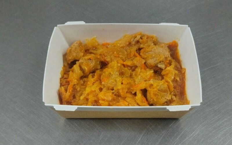 Тушеная капуста со свининой