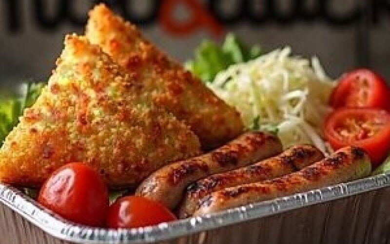 Ланч-бокс с колбасками