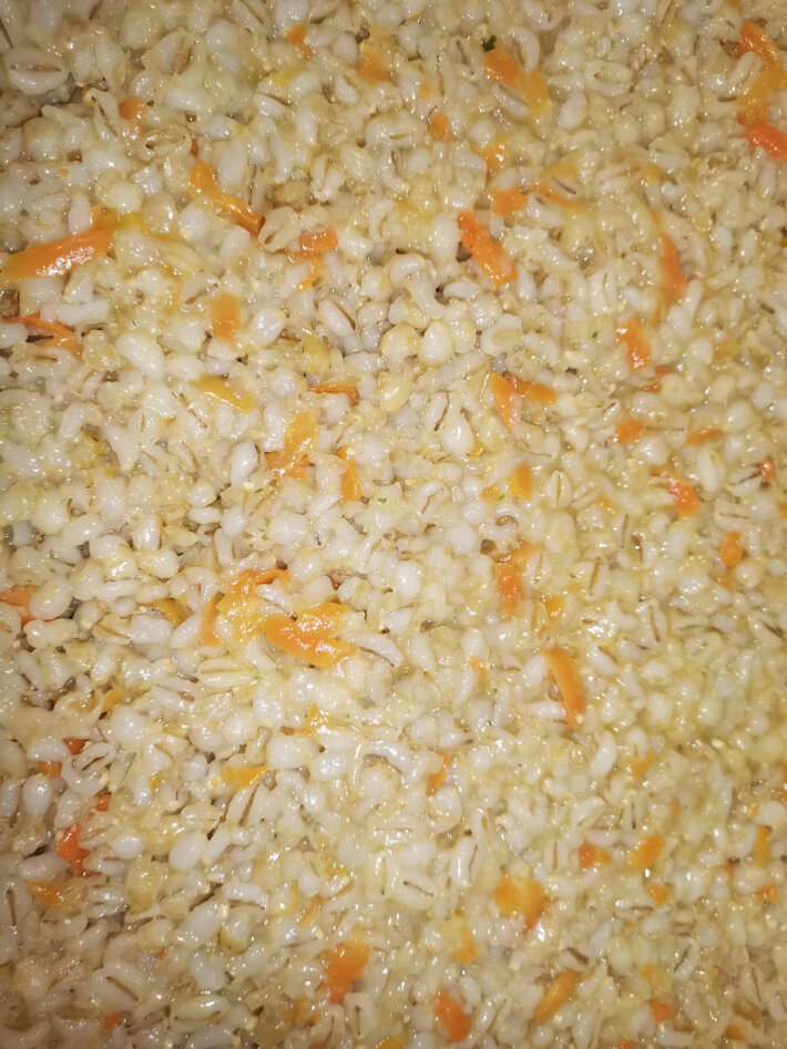 Каша перловая с овощами