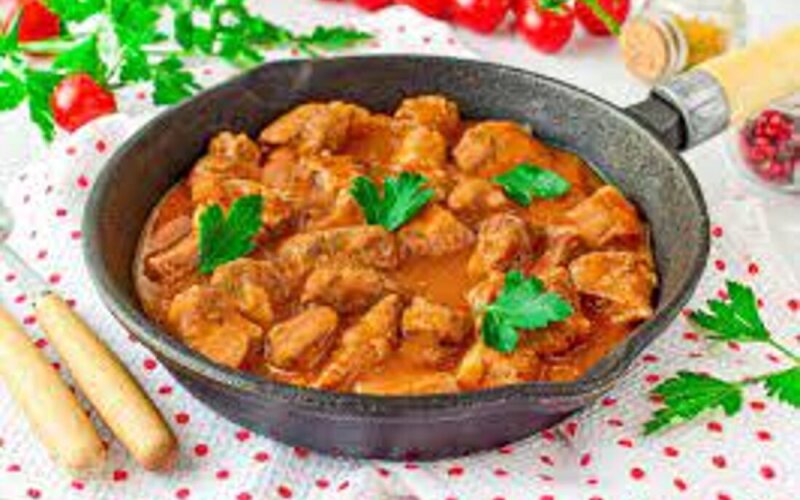 Гуляш из свинины