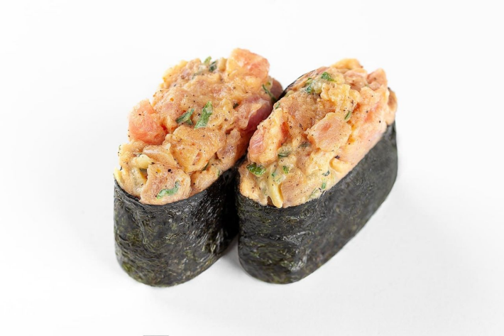 Гункан с тунцом