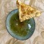 Куриный бульон с домашней самсой с рисом, яйцом и зеленью
