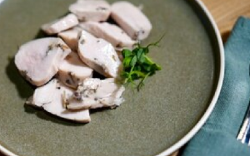 Филе птицы «Sous-vide» с прованскими травами