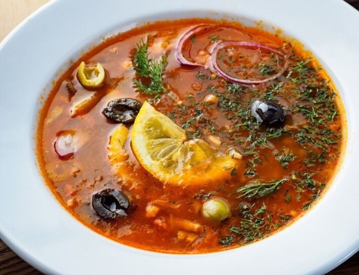 Солянка сборная мясная