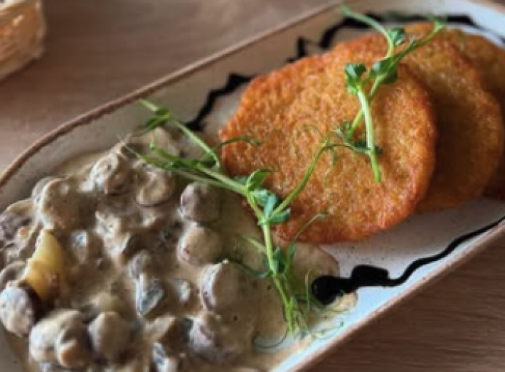Драники с мачанкой