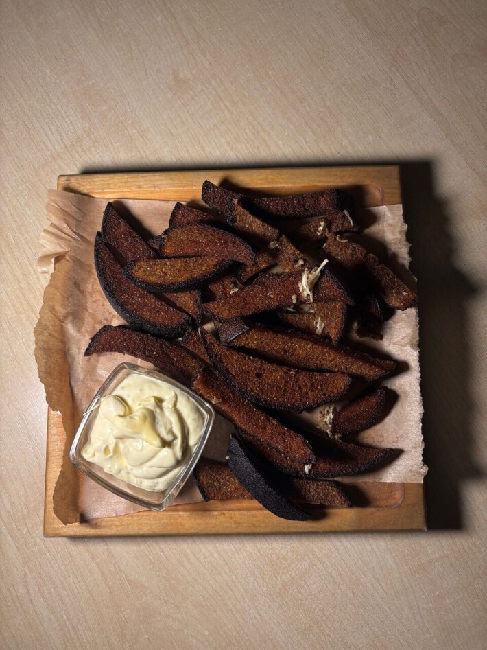 Гренки с чесноком