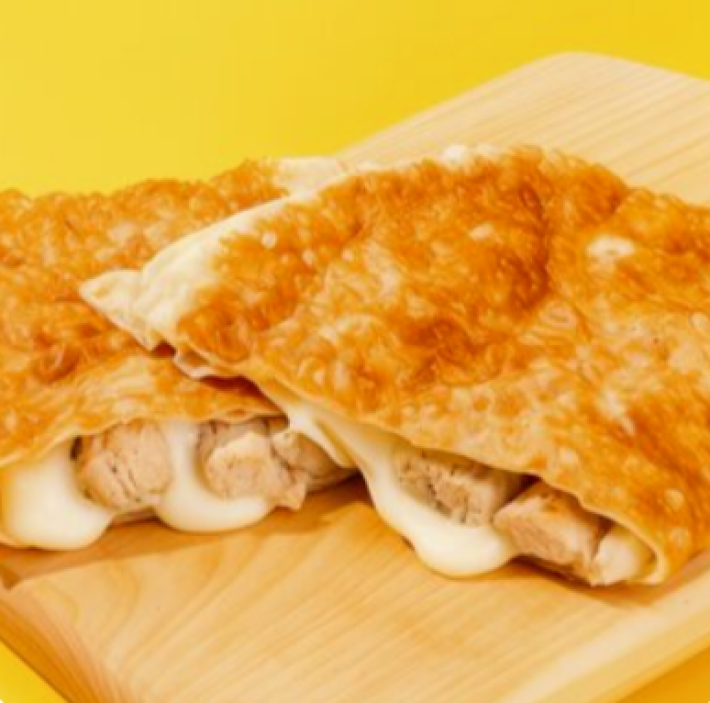 Чебурек курица с сыром