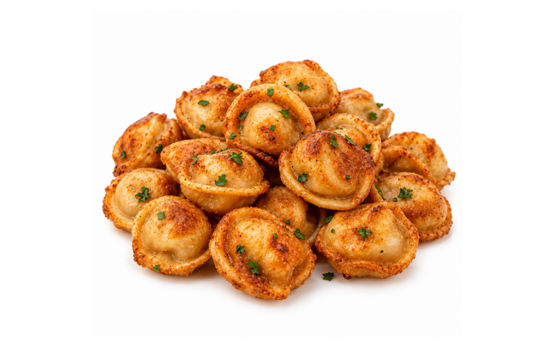 Жареные пельмени с соусом