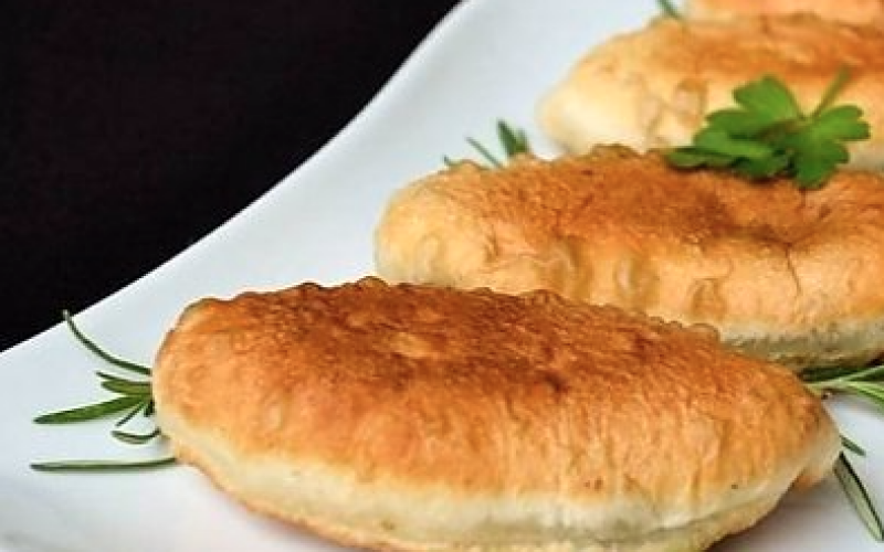 Пирожок с капустой