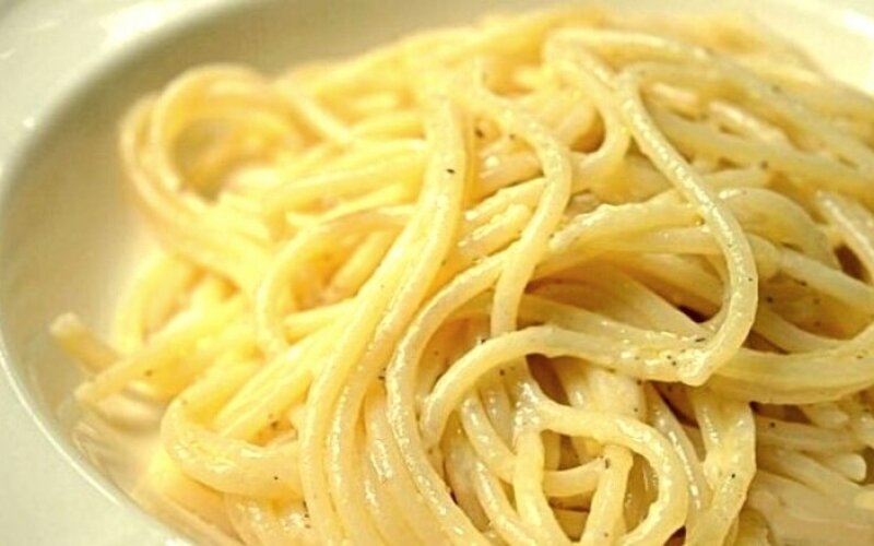Спагетти отварные с маслом