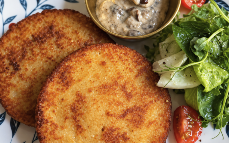 Колдуны с мясом и грибным соусом