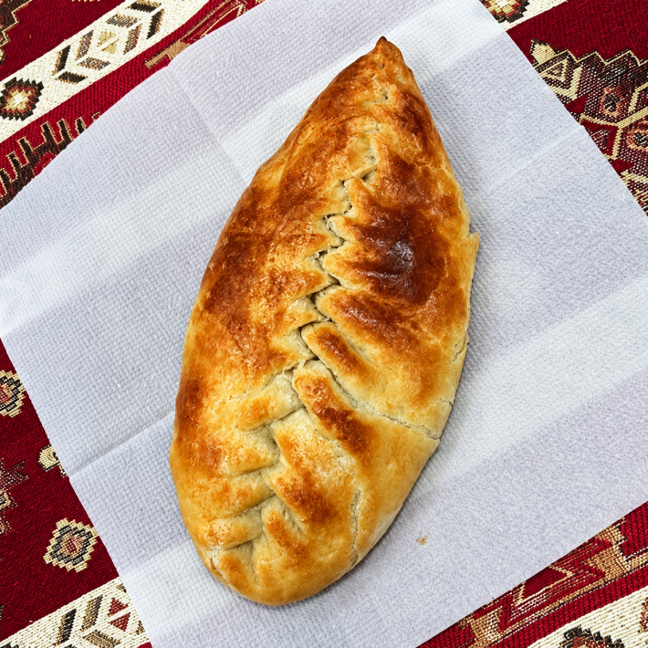 Хачапури с сыром и шпинатом