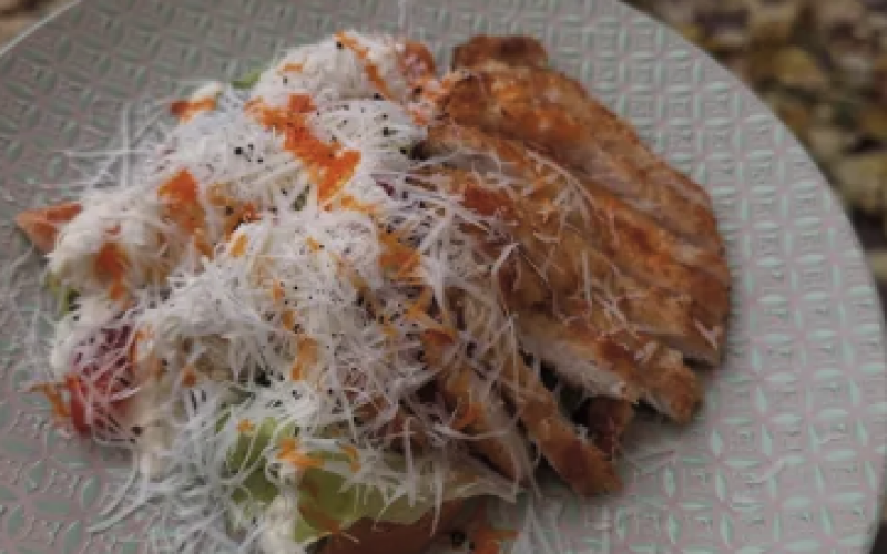 Салат «Цезарь» с курицей