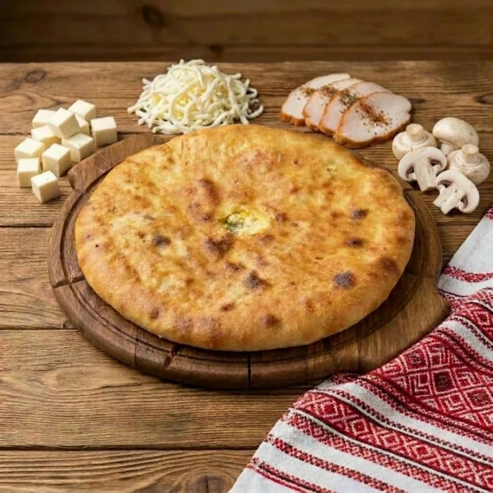Копченая курица, сыр и грибы