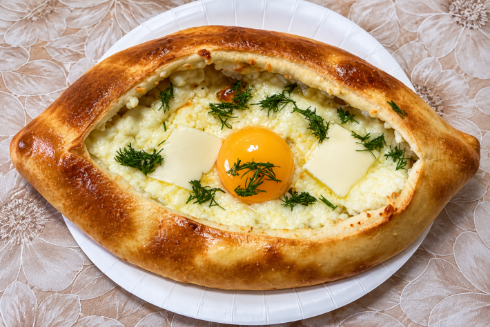 Хачапури по-аджарски